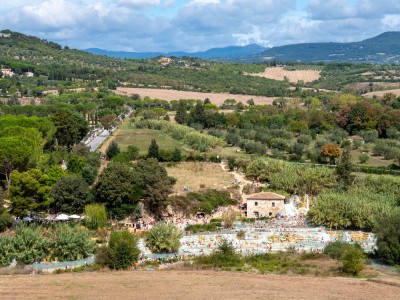 Saturnia an einem Sonntag