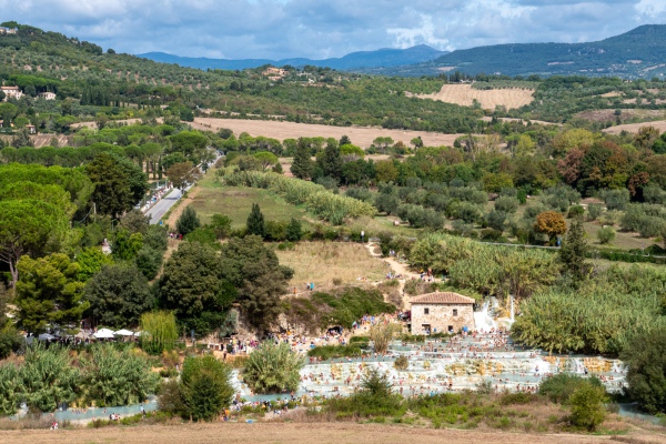 Saturnia an einem Sonntag